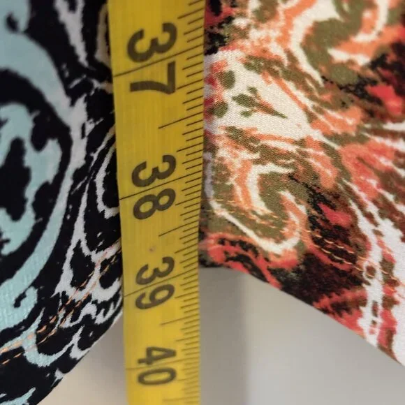 Colorful Boho-Style Short Sleeve Dress With V-Neck & Cross Back Chicos 2 = L - Picture 5 of 11